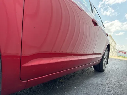 More photos of 2010 Ford Fusion SE at St. Marys CDJR, OH