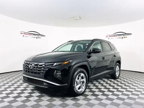 More photos of 2022 Hyundai Tucson SEL at St. Marys CDJR, OH