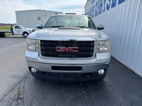 Photos of 2011 GMC Sierra 2500HD SLE for sale in Saint Marys, OH at St. Marys CDJR