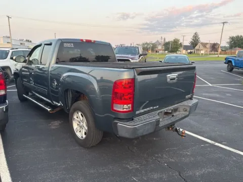 More photos of 2013 GMC Sierra 1500 SLE at St. Marys CDJR, OH