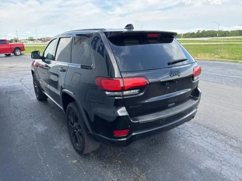 More photos of 2020 Jeep Grand Cherokee Altitude at St. Marys CDJR, OH