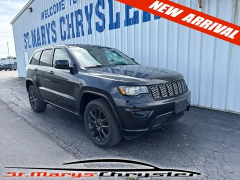 Black 2020 Jeep Grand Cherokee Altitude for sale in Saint Marys, OH