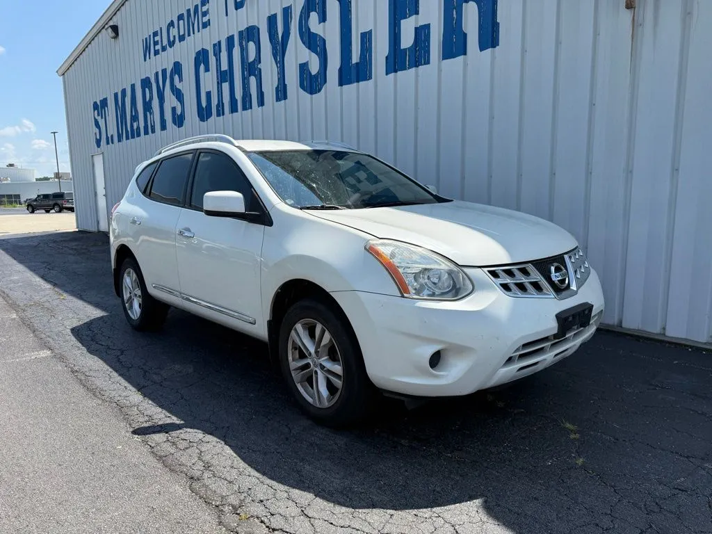 Used 2013 Nissan Rogue SV with VIN JN8AS5MV0DW608710 for sale in Saint Marys, OH