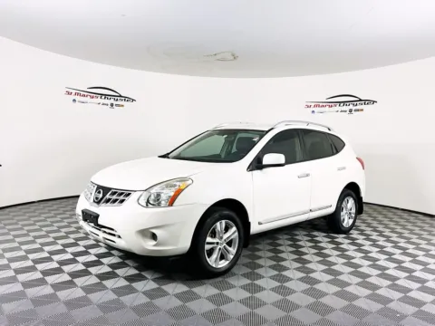 More photos of 2013 Nissan Rogue SV at St. Marys CDJR, OH