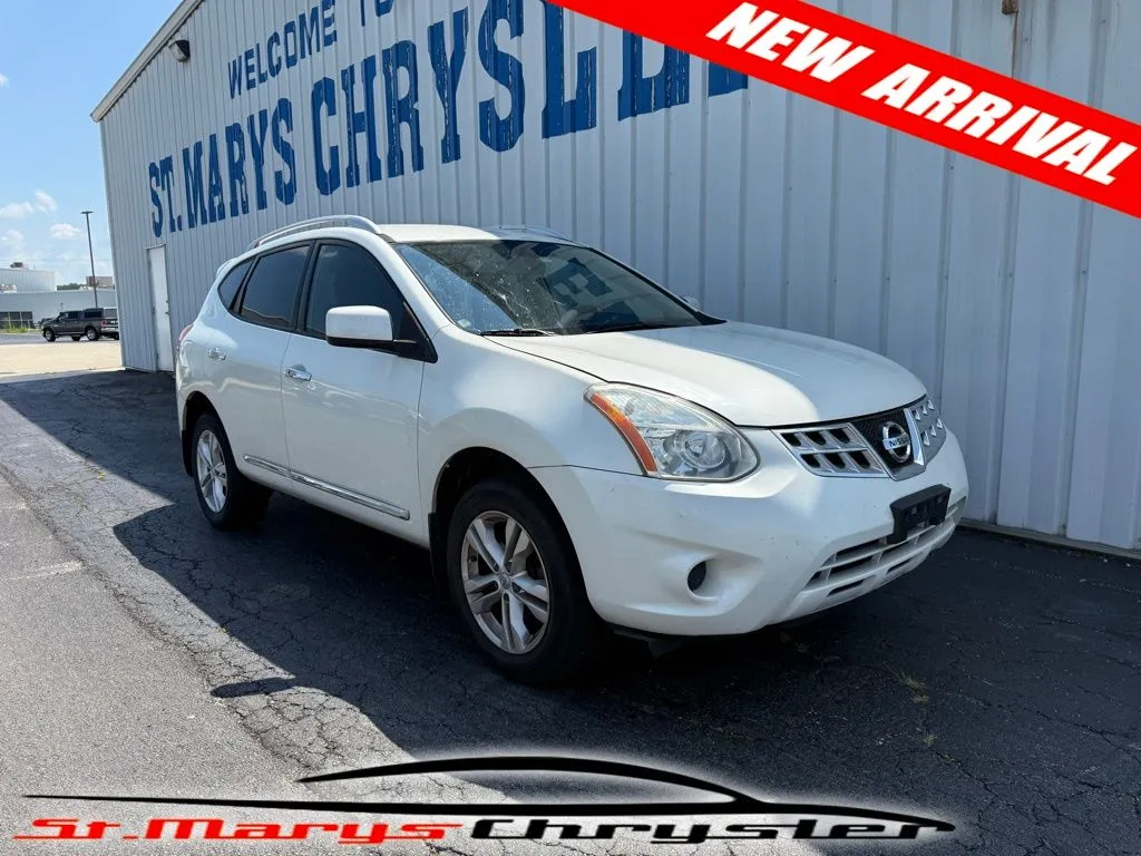 White 2013 Nissan Rogue SV for sale in Saint Marys, OH