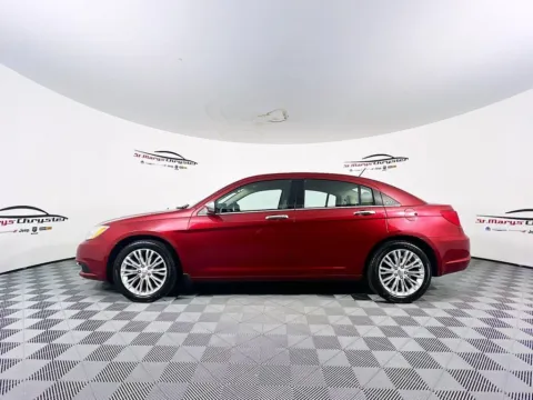 More photos of 2012 Chrysler 200 Limited at St. Marys CDJR, OH