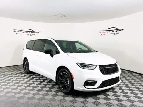 White 2026 Chrysler Pacifica Select for sale in Saint Marys, OH