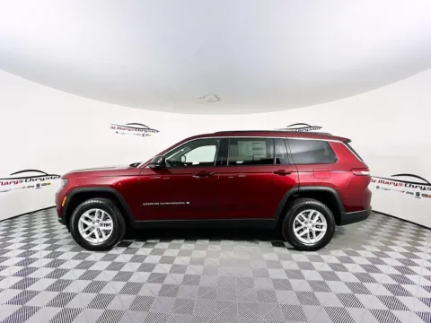 More photos of 2025 Jeep Grand Cherokee L at St. Marys CDJR, OH