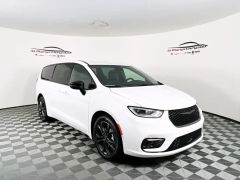 White 2026 Chrysler Pacifica Select for sale in Saint Marys, OH