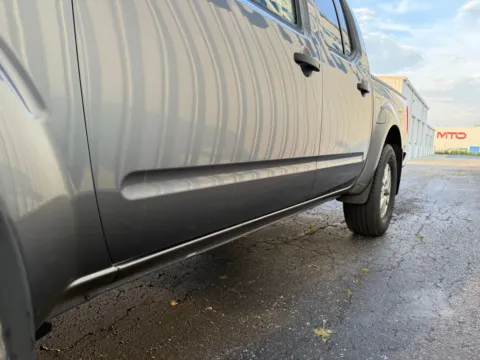 More photos of 2018 Nissan Frontier SV at St. Marys CDJR, OH