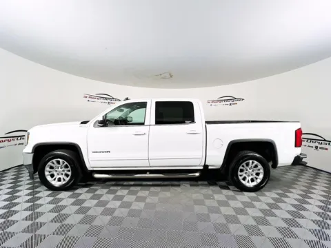 More photos of 2016 GMC Sierra 1500 SLE at St. Marys CDJR, OH