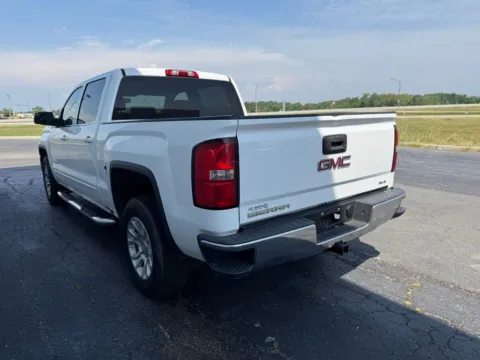 More photos of 2016 GMC Sierra 1500 SLE at St. Marys CDJR, OH