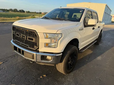 More photos of 2016 Ford F-150 XLT at St. Marys CDJR, OH