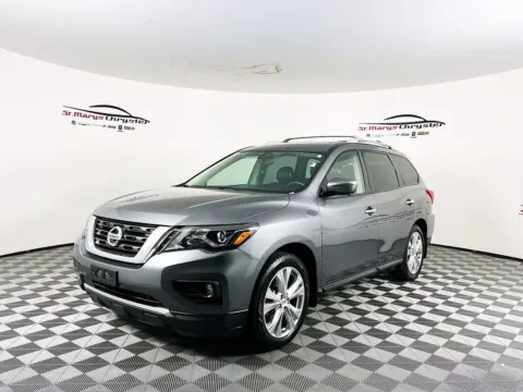 More photos of 2019 Nissan Pathfinder SL at St. Marys CDJR, OH