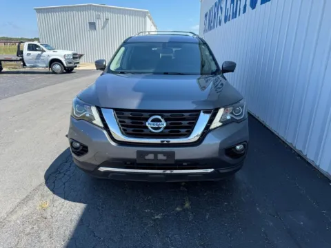 Photos of 2019 Nissan Pathfinder SL for sale in Saint Marys, OH at St. Marys CDJR