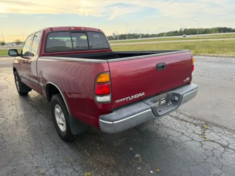 More photos of 2002 Toyota Tundra SR5 at St. Marys CDJR, OH