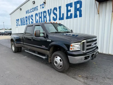 Black 2005 Ford F-350SD Lariat for sale in Saint Marys, OH