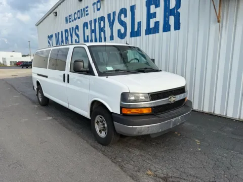 White 2015 Chevrolet Express 3500 LT for sale in Saint Marys, OH