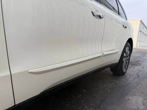 More photos of 2016 Acura MDX 3.5L at St. Marys CDJR, OH