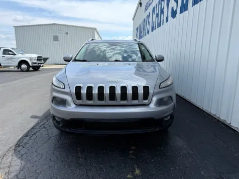 Photos of 2014 Jeep Cherokee Latitude for sale in Saint Marys, OH at St. Marys CDJR