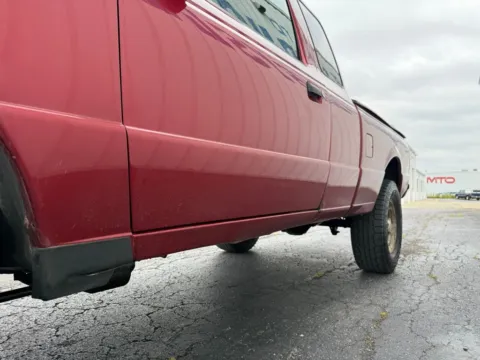 More photos of 2004 Ford Ranger XLT at St. Marys CDJR, OH