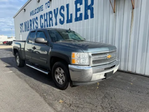 Gray 2013 Chevrolet Silverado 1500 LT for sale in Saint Marys, OH