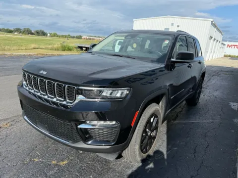 More photos of 2022 Jeep Grand Cherokee Limited at St. Marys CDJR, OH