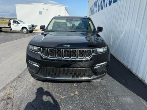 Another view of 2022 Jeep Grand Cherokee Limited for sale in Saint Marys, OH at St. Marys CDJR