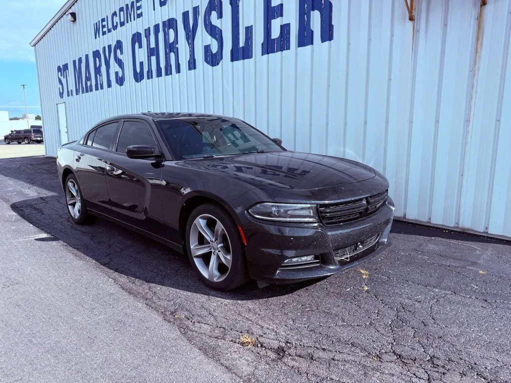 Black 2015 Dodge Charger SXT for sale in Saint Marys, OH