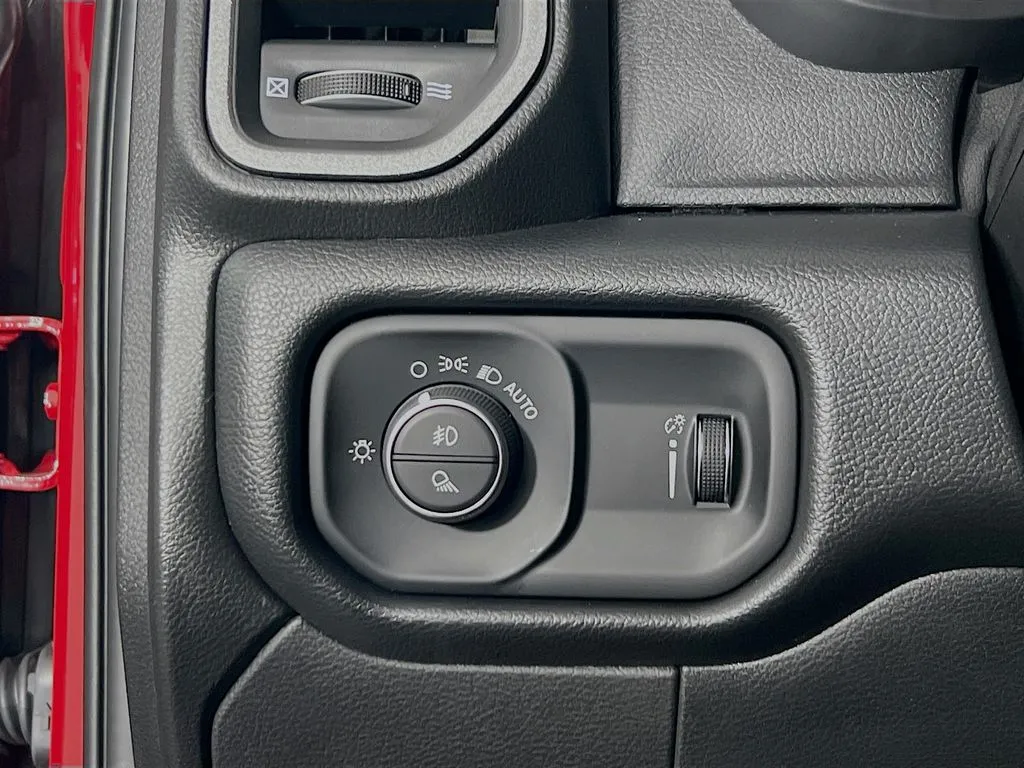 2026 RAM 2500 Tradesman - Photo 11