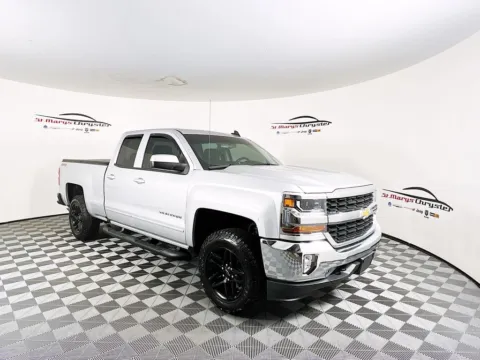 Silver 2018 Chevrolet Silverado 1500 LT for sale in Saint Marys, OH