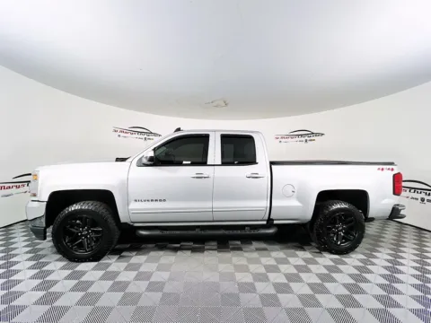 More photos of 2018 Chevrolet Silverado 1500 LT at St. Marys CDJR, OH