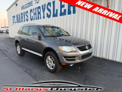 Gray 2009 Volkswagen Touareg 2 VR6 FSI for sale in Saint Marys, OH