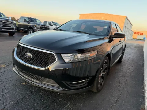 More photos of 2016 Ford Taurus SHO at St. Marys CDJR, OH