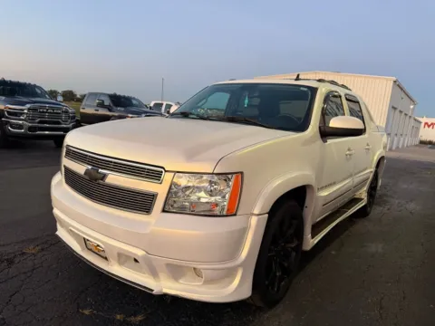 More photos of 2008 Chevrolet Avalanche 1500 LT at St. Marys CDJR, OH