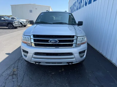 Photos of 2017 Ford Expedition XLT for sale in Saint Marys, OH at St. Marys CDJR