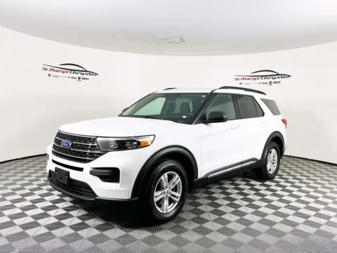 More photos of 2020 Ford Explorer XLT at St. Marys CDJR, OH