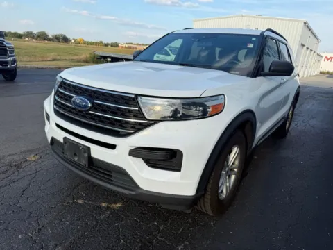 Another view of 2020 Ford Explorer XLT for sale in Saint Marys, OH at St. Marys CDJR