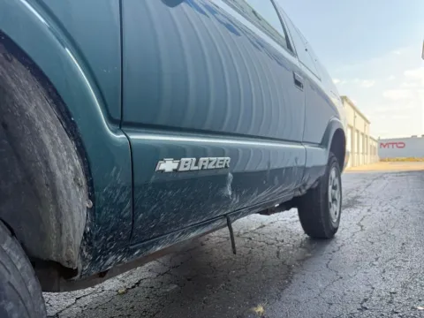 More photos of 1997 Chevrolet Blazer at St. Marys CDJR, OH