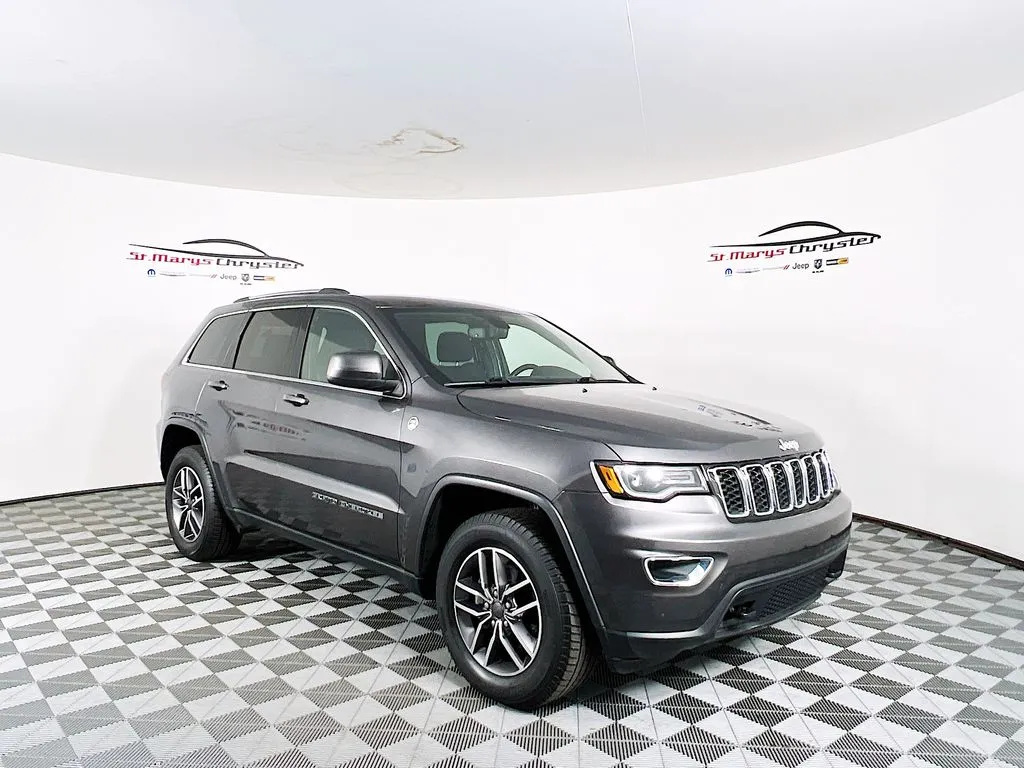 2020 Jeep Grand Cherokee Laredo E