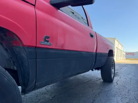 More photos of 2002 Dodge Ram 2500 ST at St. Marys CDJR, OH