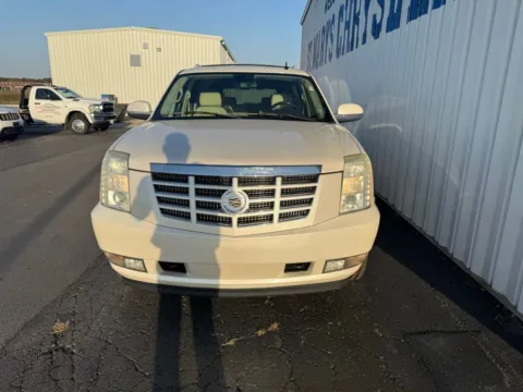 Another view of 2007 Cadillac Escalade ESV for sale in Saint Marys, OH at St. Marys CDJR