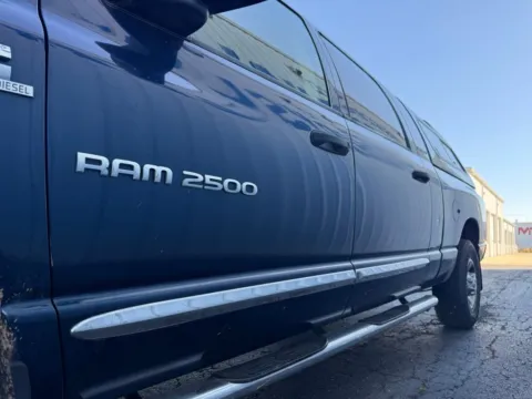 More photos of 2006 Dodge Ram 2500 SLT at St. Marys CDJR, OH