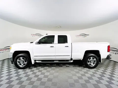 More photos of 2016 GMC Sierra 2500HD SLT at St. Marys CDJR, OH