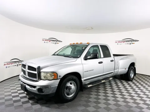 More photos of 2004 Dodge Ram 3500 SLT at St. Marys CDJR, OH