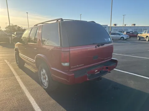 More photos of 1999 Chevrolet Blazer at St. Marys CDJR, OH