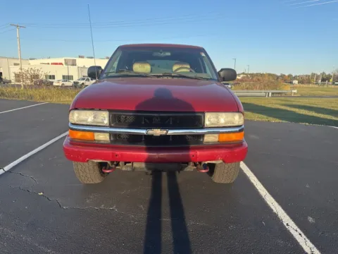 Photos of 1999 Chevrolet Blazer for sale in Saint Marys, OH at St. Marys CDJR