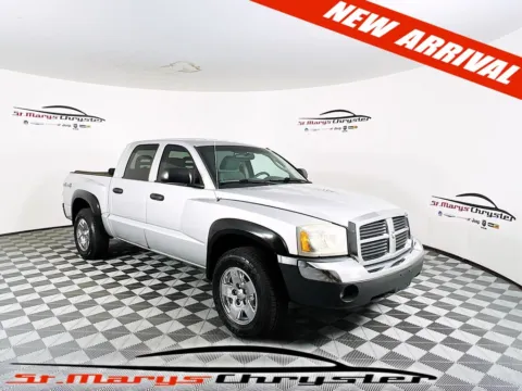 Silver 2005 Dodge Dakota SLT for sale in Saint Marys, OH