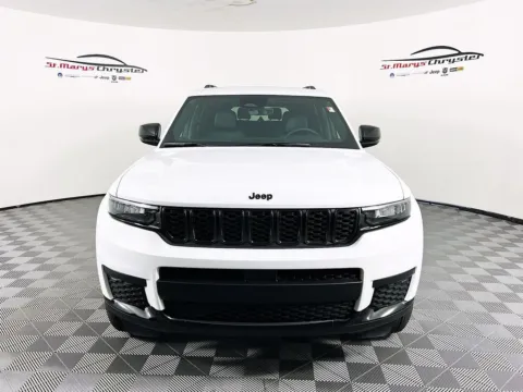 Another view of 2025 Jeep Grand Cherokee L Altitude X for sale in Saint Marys, OH at St. Marys CDJR