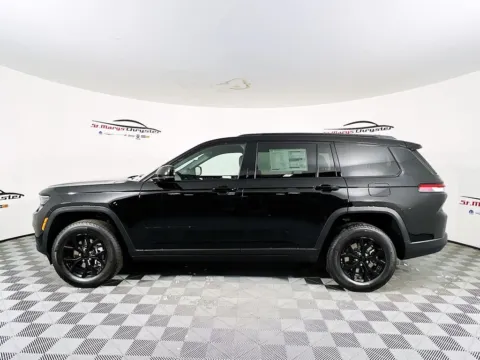 More photos of 2025 Jeep Grand Cherokee L Altitude at St. Marys CDJR, OH